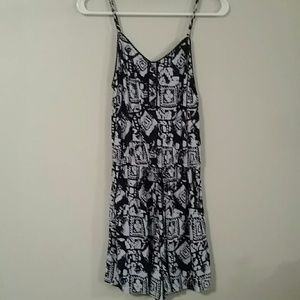 Cute romper!
